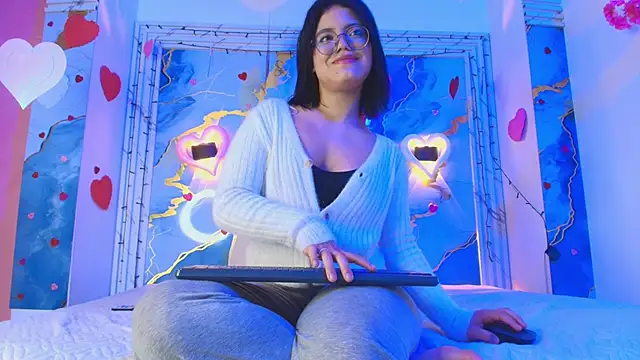 Snapshot of Eleanor_rigby5 chatting on 11, 2, 2026 Eleanor rigby5 online show from 11, 2, 2026