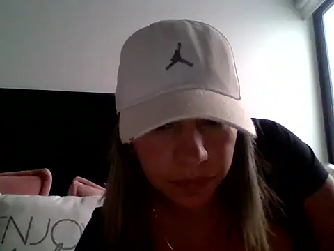 Snapshot of Ambar_Cortes chatting on 5, 2, 2026 Ambar Cortes online show from 5, 2, 2026