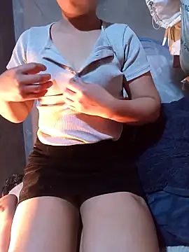 Snapshot of Slutty_18 chatting on 9, 2, 2026 Slutty 18 online show from 9, 2, 2026