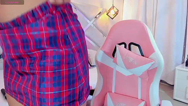 karlaa megan online show from 17, 2, 2026