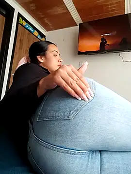 cynliu online show from 30, 4, 2026