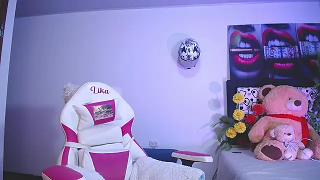 Snapshot of lika_little0 chatting on 13, 6, 2026 lika little0 online show from 13, 6, 2026