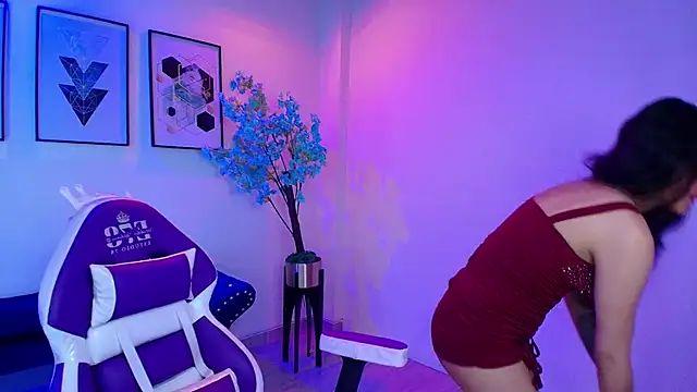 Maddie T18 online show from 30, 5, 2026