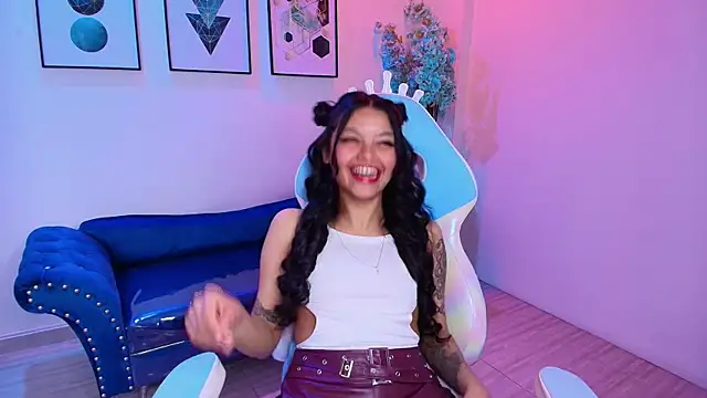 Snapshot of Maddie_T18 chatting on 10, 6, 2026 Maddie T18 online show from 10, 6, 2026
