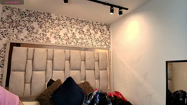 Emily  Cute   online show from 26, 2, 2026