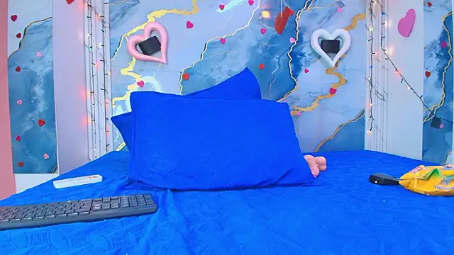 Snapshot of crystal_love08 chatting on 25, 2, 2026 crystal love08 online show from 25, 2, 2026