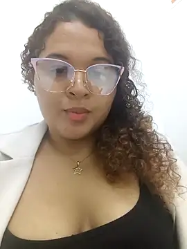 Snapshot of AdinaSkaly chatting on 4, 2, 2026 AdinaSkaly online show from 4, 2, 2026