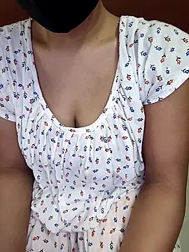 DreamGirlLive online show from 17, 4, 2026