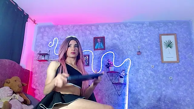 Snapshot of Everlin__Hot_ chatting on 6, 2, 2026 Everlin Hot online show from 6, 2, 2026