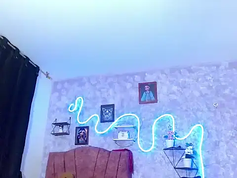 Snapshot of Everlin__Hot_ chatting on 15, 2, 2026 Everlin Hot online show from 15, 2, 2026