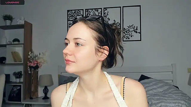 Snapshot of MalvinaTrafford chatting on 14, 2, 2026 MalvinaTrafford online show from 14, 2, 2026