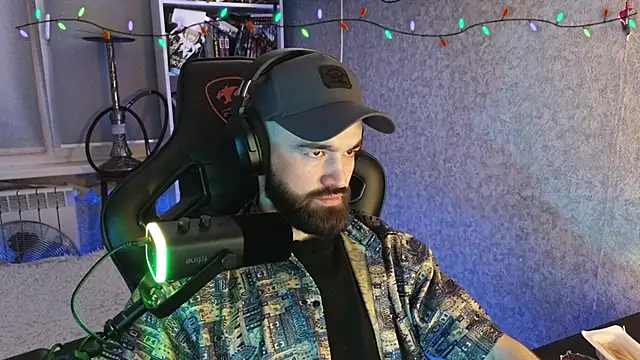 Snapshot of _Mostly_ chatting on 7, 2, 2026 Mostly online show from 7, 2, 2026