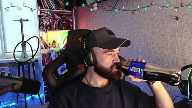 Snapshot of _Mostly_ chatting on 14, 2, 2026 Mostly online show from 14, 2, 2026