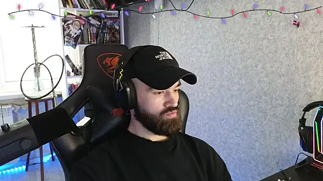 Snapshot of _Mostly_ chatting on 19, 2, 2026 Mostly online show from 19, 2, 2026