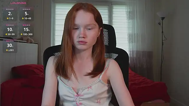 Snapshot of Nellie_baby chatting on 14, 7, 2026 Nellie baby online show from 14, 7, 2026