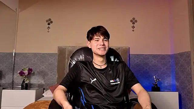 Snapshot of Derek_Sinn chatting on 11, 2, 2026 Derek Sinn online show from 11, 2, 2026