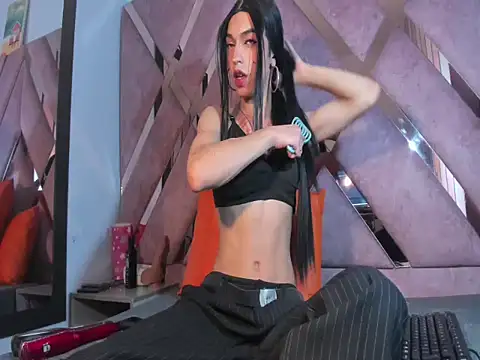 MeghanQueen   online show from 6, 2, 2026