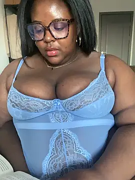 Snapshot of BouncyBBW chatting on 22, 4, 2026 BouncyBBW online show from 22, 4, 2026