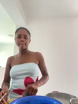 LIA PARKERR online show from 28, 2, 2026