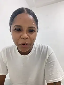Snapshot of LIA_PARKERR chatting on 29, 4, 2026 LIA PARKERR online show from 29, 4, 2026