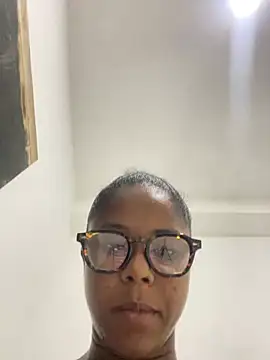 Snapshot of LIA_PARKERR chatting on 24, 5, 2026 LIA PARKERR online show from 24, 5, 2026