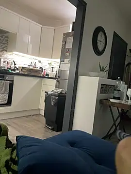 moneymoney8 online show from 12, 2, 2026