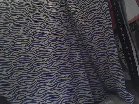 Snapshot of sexymom_siovie chatting on 1, 2, 2026 sexymom siovie online show from 1, 2, 2026