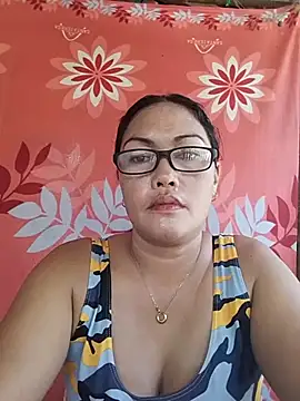 Snapshot of sexymom_siovie chatting on 22, 5, 2026 sexymom siovie online show from 22, 5, 2026