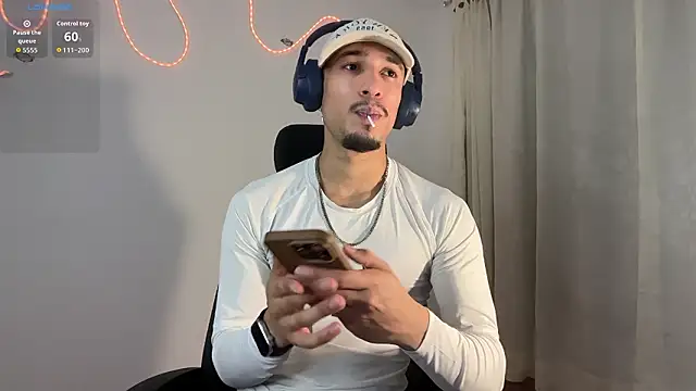 rafael stone11 online show from 25, 2, 2026