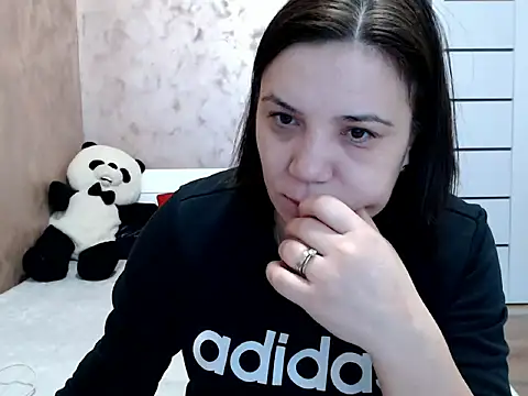 Snapshot of LorraGrey chatting on 4, 2, 2026 LorraGrey online show from 4, 2, 2026