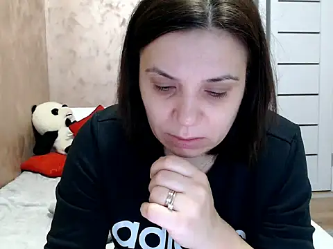 Snapshot of LorraGrey chatting on 9, 2, 2026 LorraGrey online show from 9, 2, 2026