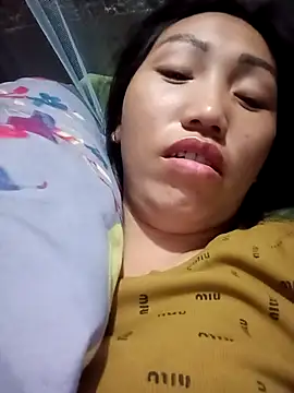 hot-luna- online show from 12, 4, 2026