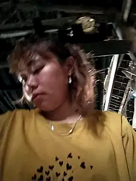 Snapshot of Bella-222 chatting on 25, 2, 2026 Bella-222 online show from 25, 2, 2026