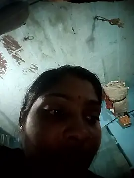 Hotty raghni online show from 14, 2, 2026