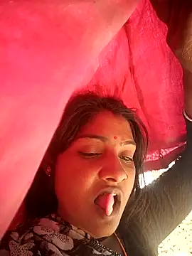 Hotty raghni online show from 2, 3, 2026