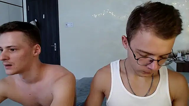 NikiKerryCum online show from 26, 6, 2026