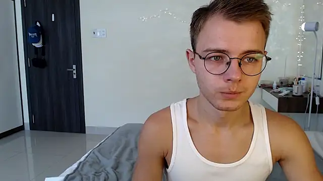 NikiKerryCum online show from 27, 6, 2026