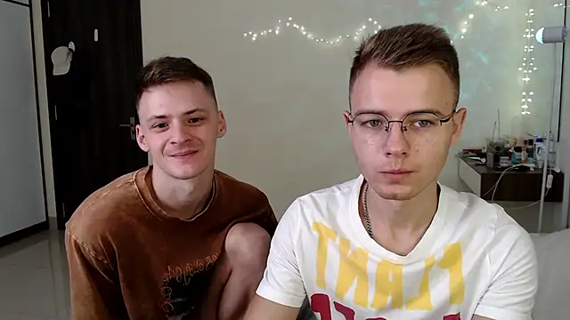 NikiKerryCum online show from 23, 7, 2026