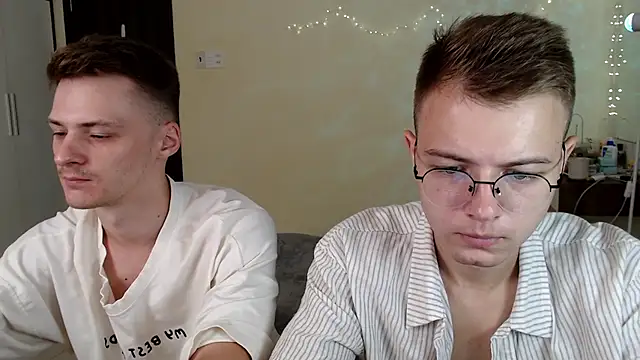 NikiKerryCum online show from 25, 7, 2026