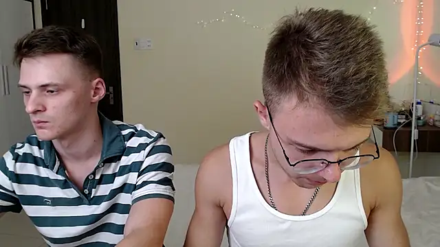 NikiKerryCum online show from 29, 7, 2026
