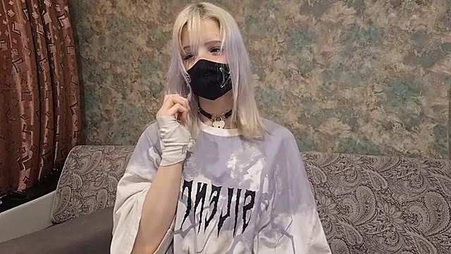 Yunakiss online show from 15, 2, 2026