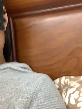 HEENA-STRIP online show from 27, 2, 2026