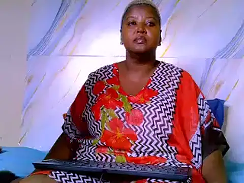 Snapshot of treasure_hunny chatting on 1, 3, 2026 treasure hunny online show from 1, 3, 2026