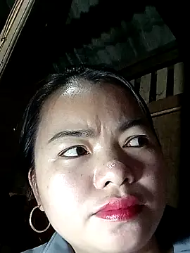 Snapshot of emlylyxinh chatting on 2, 2, 2026 emlylyxinh online show from 2, 2, 2026