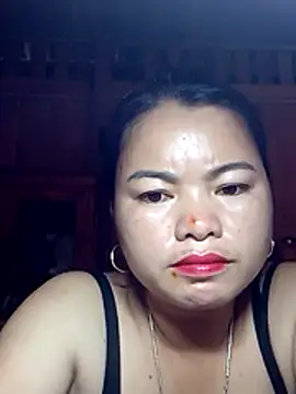 Snapshot of emlylyxinh chatting on 3, 3, 2026 emlylyxinh online show from 3, 3, 2026