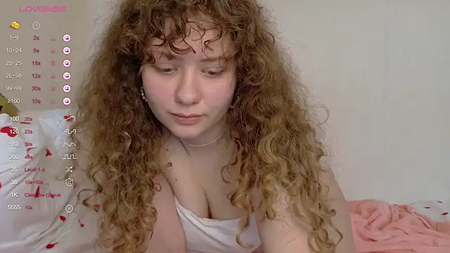 Snapshot of Milounee chatting on 8, 3, 2026 Milounee online show from 8, 3, 2026