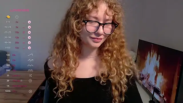 Snapshot of Milounee chatting on 17, 5, 2026 Milounee online show from 17, 5, 2026