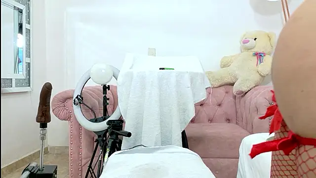 Snapshot of Ashley_Jonness_ chatting on 15, 2, 2026 Ashley Jonness online show from 15, 2, 2026