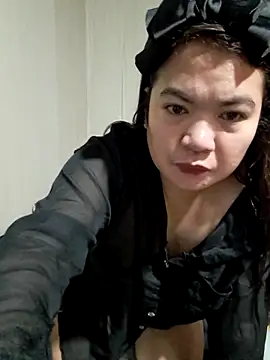 Snapshot of Zyramae_25 chatting on 17, 4, 2026 Zyramae 25 online show from 17, 4, 2026