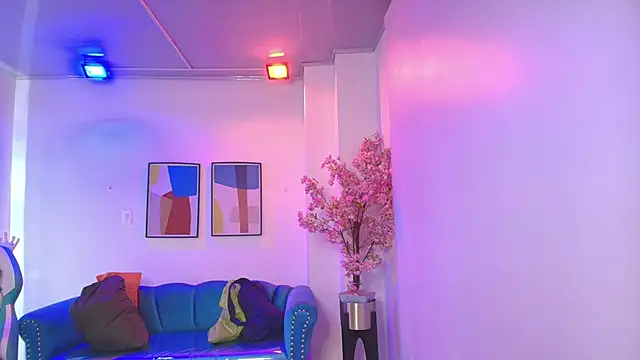 Madame scarlett online show from 17, 4, 2026